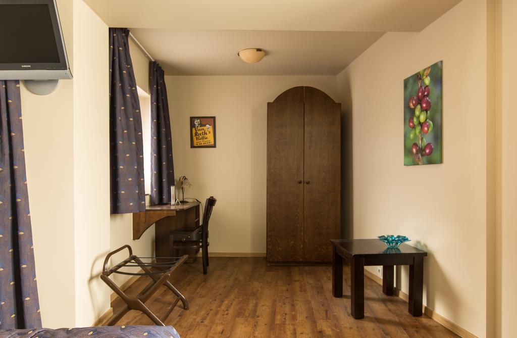 Hotel Van Reeth'S Koffiebranderij Puurs Habitación foto